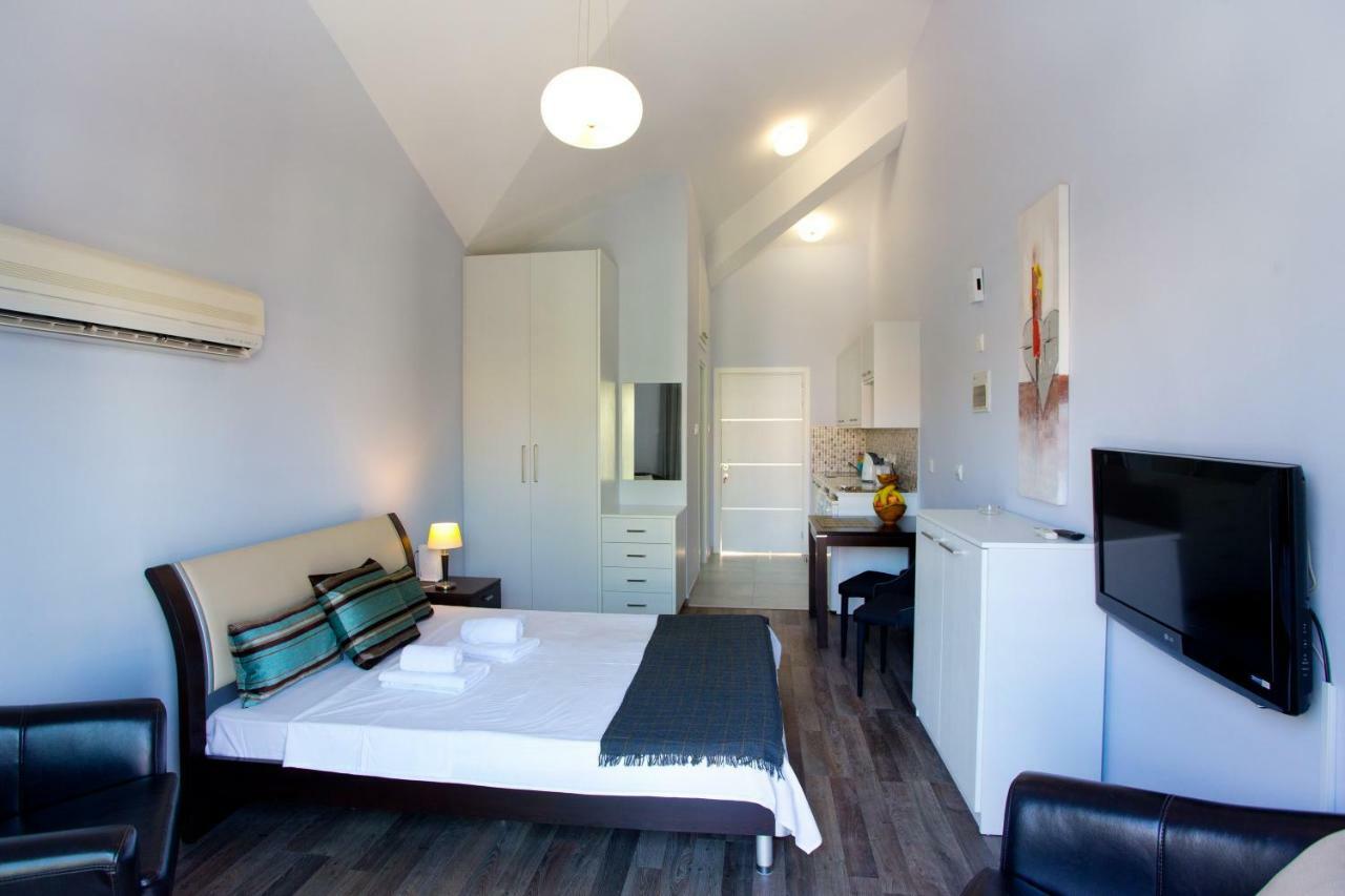 Galatex Beach Living By Trulycyprus Limassol Exterior foto