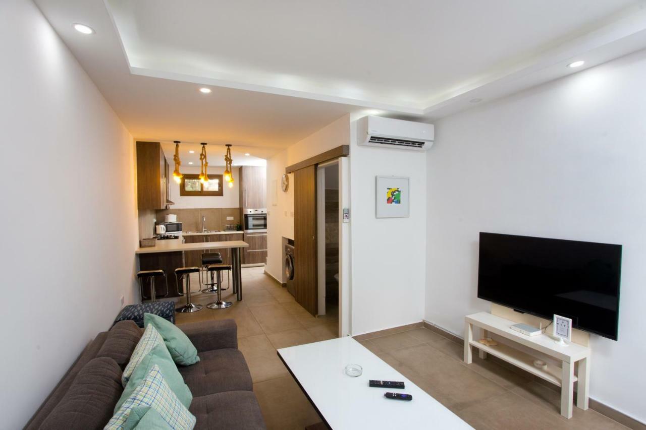 Galatex Beach Living By Trulycyprus Limassol Exterior foto